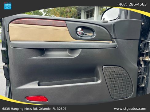 Used 2005 GMC Envoy SLT image 11