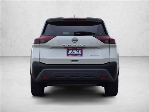Used 2023 Nissan Rogue SV AWD/4WD image 7