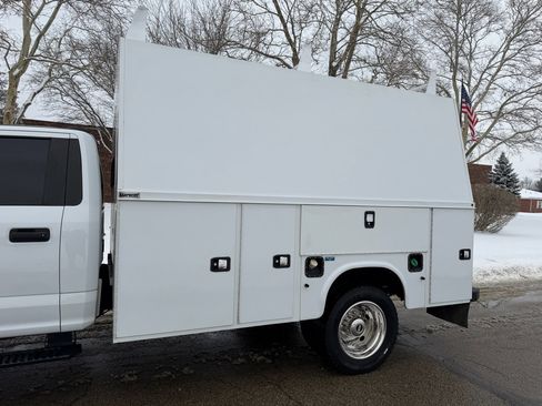 Used 2020 Ford F550 4x4 Regular Cab Super Duty image 17