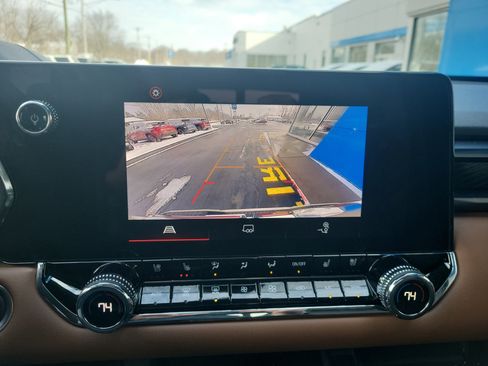 Certified 2023 GMC Canyon AT4 w/ AT4 Premium Package image 10