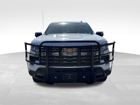 Used 2025 Chevrolet Silverado 1500 LTZ AWD/4WD image 3