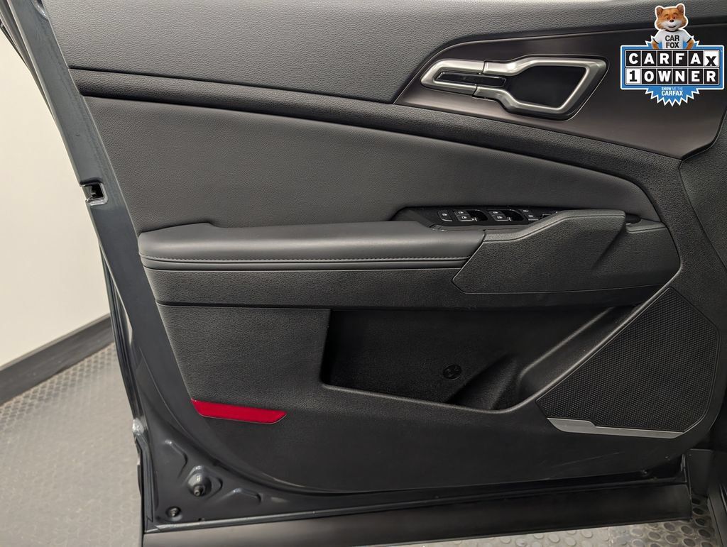 Certified 2023 Kia Sportage EX FWD image 9