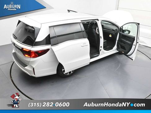 New 2026 Honda Odyssey Elite image 36