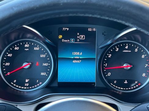 Used 2021 Mercedes-Benz GLC 300 4MATIC w/ Premium Package image 30