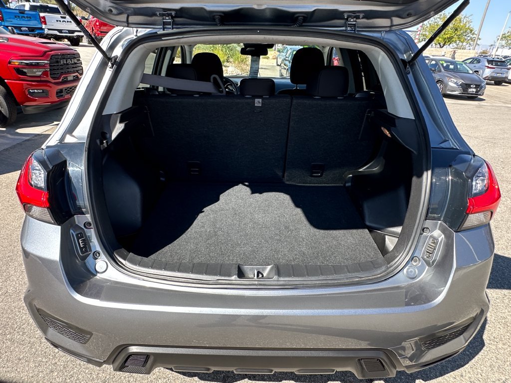 Used 2025 Mitsubishi Outlander Sport LE AWD/4WD image 23