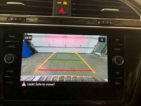 Certified 2024 Volkswagen Tiguan Wolfsburg Edition w/ Panoramic Sunroof Package image 20