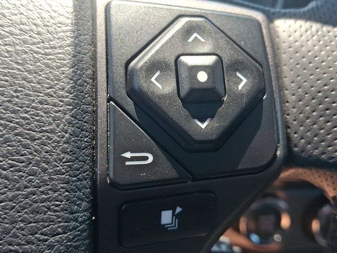 Used 2016 Toyota Tacoma TRD Sport w/ Premium & Technology Package AWD/4WD image 21