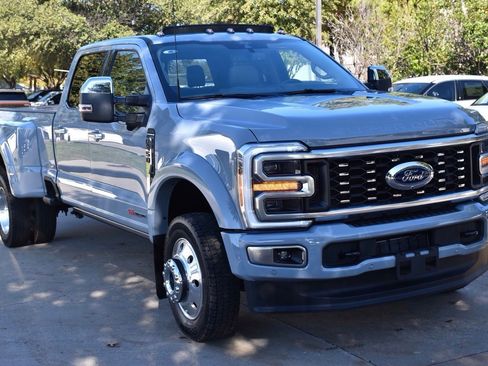 Used 2026 Ford F450 Platinum w/ Platinum Plus Package image 4
