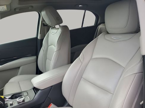 Used 2019 Cadillac XT4 Premium Luxury image 30