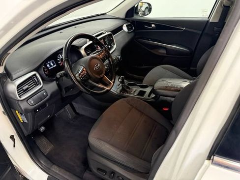 Used 2016 Kia Sorento FWD w/ LX Convenience Package image 15