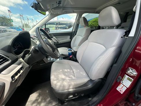 Used 2018 Subaru Forester 2.5i Premium AWD/4WD image 12
