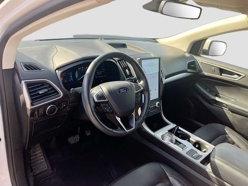 Used 2024 Ford Edge SEL AWD/4WD image 9