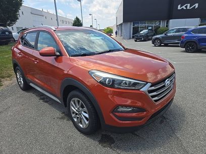 Used 2017 Hyundai Tucson SE w/ SE Popular Package 02