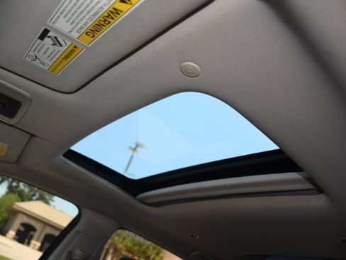 Used 2023 Honda HR-V EX-L image 7