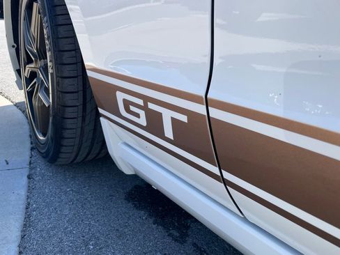 Used 2013 Ford Mustang GT Premium w/ Brembo Brake Pkg image 28