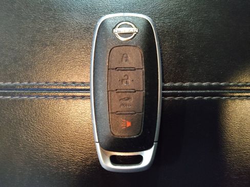 Used 2024 Nissan Sentra SV image 32