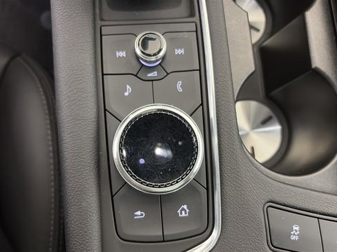 Used 2022 Cadillac XT5 Premium Luxury w/ Technology Package image 30