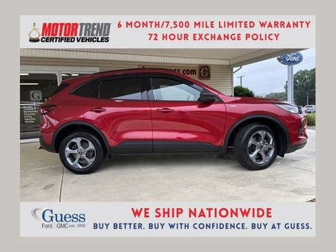 Used 2025 Ford Escape ST-Line w/ Cold Weather Package AWD/4WD image 1