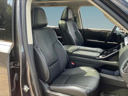 Certified 2025 INFINITI QX80 Luxe AWD/4WD image 29