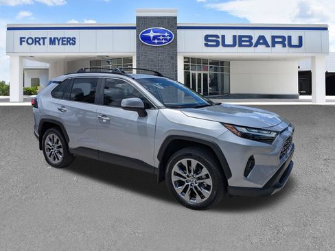 Used 2025 Toyota RAV4 Limited FWD image 1