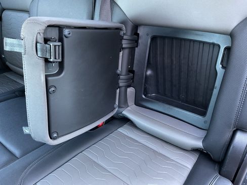 Used 2023 Chevrolet Silverado 1500 ZR2 w/ Technology Package image 19