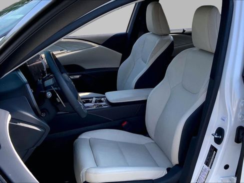 Certified 2026 Lexus RX 350 AWD w/ Convenience Package image 8