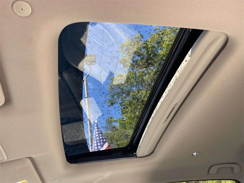 Certified 2024 Honda HR-V EX-L image 15