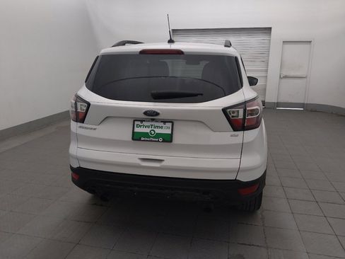 Used 2017 Ford Escape SE w/ Equipment Group 201A FWD image 7
