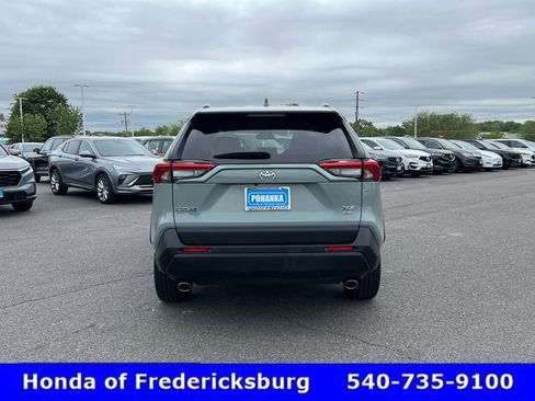 Used 2023 Toyota RAV4 XLE Premium AWD/4WD image 7