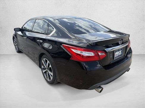 Used 2016 Nissan Altima 3.5 SR FWD image 3