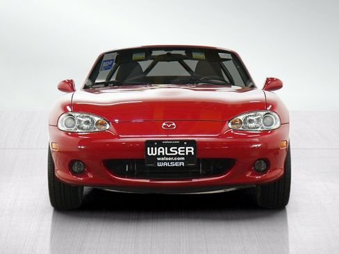 Used 2005 MAZDA MX-5 Miata LS w/ Sports Look Appearance Pkg RWD image 8