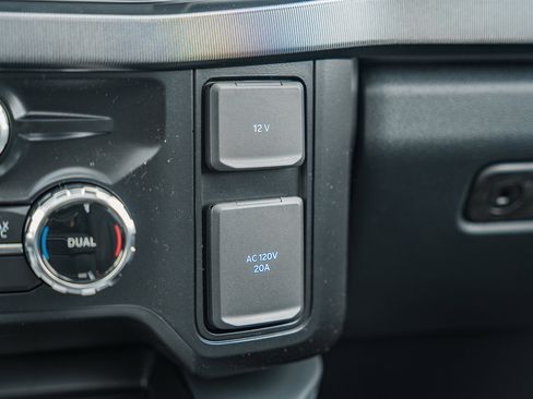 New 2026 Ford F250 Platinum AWD/4WD image 31