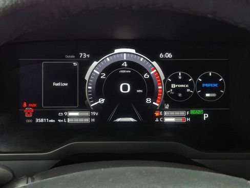 Used 2025 Toyota Sequoia Limited w/ Tow Technology Package AWD/4WD image 24