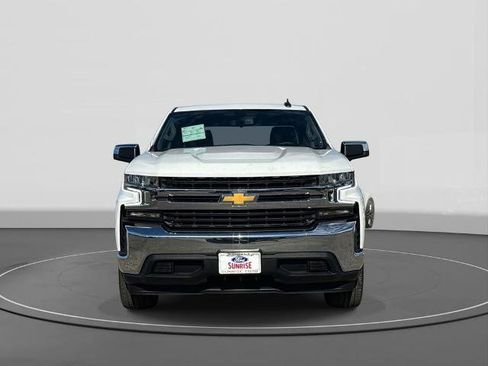 Used 2022 Chevrolet Silverado 1500 LT w/ Bed Protection Package image 3