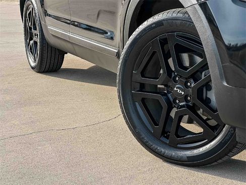 Used 2024 Kia Telluride SX X-Line image 9