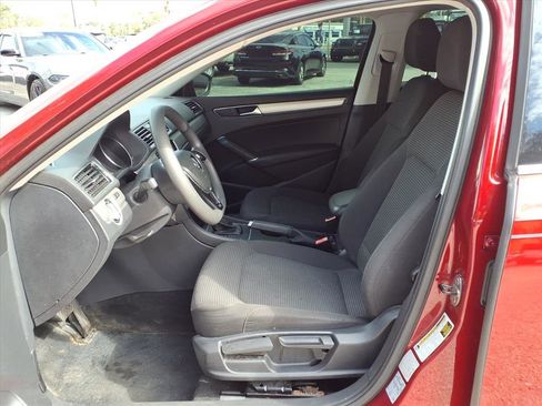 Used 2016 Volkswagen Passat 1.8T S image 11