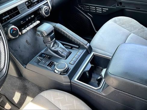 Used 2024 Toyota Tacoma SR5 AWD/4WD image 15