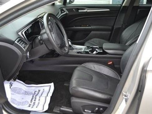 Used 2016 Ford Fusion Titanium FWD image 11