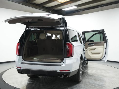 New 2026 GMC Yukon XL Denali image 10