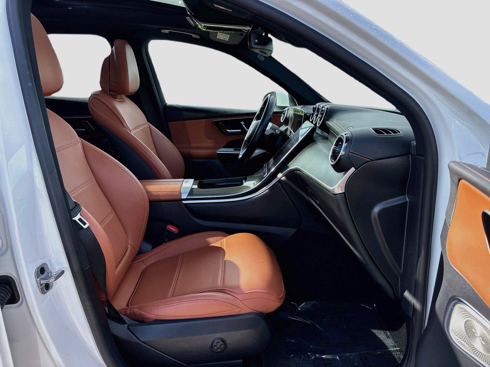 Used 2023 Mercedes-Benz GLC 300 w/ Exclusive Trim Package image 30