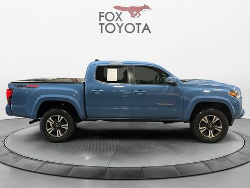 Used 2019 Toyota Tacoma TRD Sport image 8