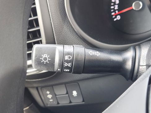 Used 2019 Kia Soul image 29