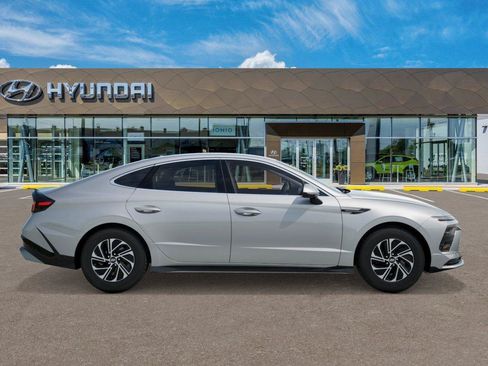 New 2026 Hyundai Sonata Blue FWD image 7