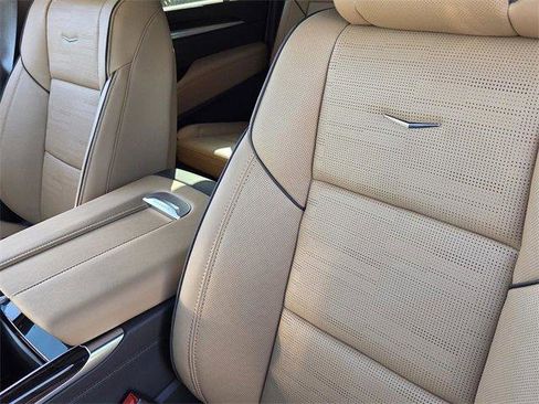 New 2026 Cadillac Escalade ESV Luxury w/ Touring Package image 16