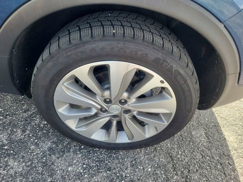 Used 2020 Buick Encore Preferred w/ Safety Package FWD image 9