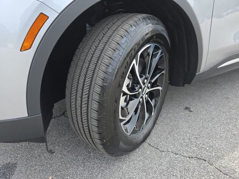 New 2026 Lincoln Nautilus Premier AWD/4WD image 32