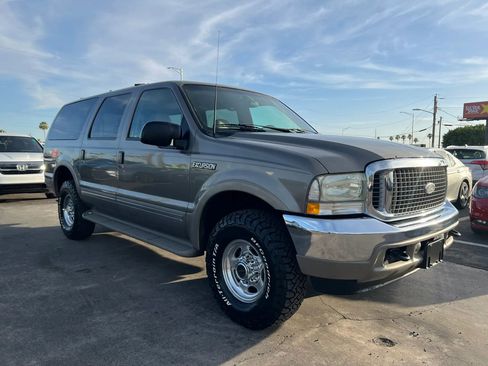 Used 2002 Ford Excursion Limited AWD/4WD image 7