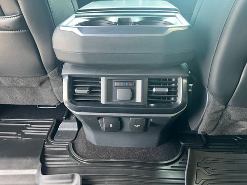 Used 2022 Ford F150 Raptor w/ Raptor 37 Performance Package AWD/4WD image 29