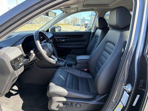 Used 2025 Honda CR-V EX-L image 11