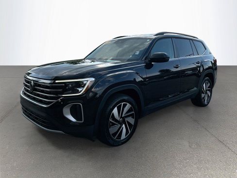 Used 2025 Volkswagen Atlas SE AWD/4WD image 8